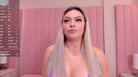 Snapshot of milaowens chatting on July 2026 12:44:02 PM Sexy Mila online show from July 2026 12:44:02 PM