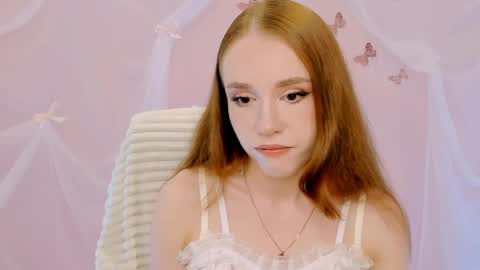 Snapshot of milasiren chatting on May 2026 05:23:01 AM Mila online show from May 2026 05:23:01 AM
