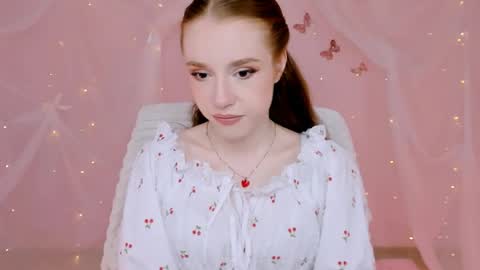Snapshot of milasiren chatting on May 2026 05:26:01 AM Mila online show from May 2026 05:26:01 AM