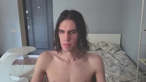 Snapshot of milaslovv chatting on June 2026 07:44:02 AM Mila online show from June 2026 07:44:02 AM