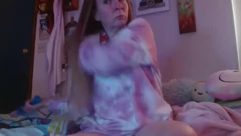 Mila online show from March 2026 01:36:02 PM