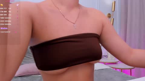 Snapshot of milavox chatting on March 2025 08:52:02 AM Mia online show from March 2025 08:52:02 AM