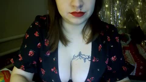 Snapshot of milaxcute chatting on December 2025 09:11:01 PM Milaxcute online show from December 2025 09:11:01 PM