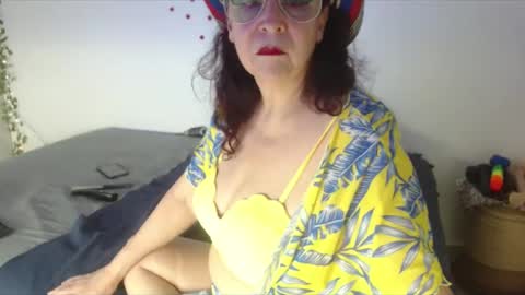 Snapshot of milchanell chatting on June 2026 05:24:01 AM milchanell online show from June 2026 05:24:01 AM