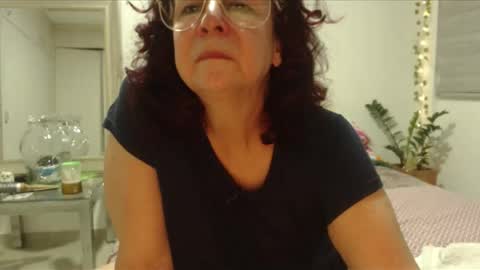 Snapshot of milchanell chatting on July 2026 06:35:02 AM milchanell online show from July 2026 06:35:02 AM