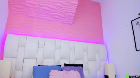 Snapshot of mile_loucrath chatting on February 2025 08:17:02 PM mile_loucrath online show from February 2025 08:17:02 PM