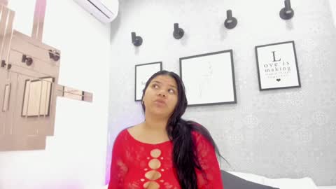 Snapshot of mile_u chatting on January 2025 03:20:01 AM Milena online show from January 2025 03:20:01 AM