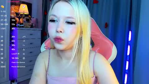 Snapshot of milemissyy chatting on June 2026 11:04:02 AM Mia online show from June 2026 11:04:02 AM