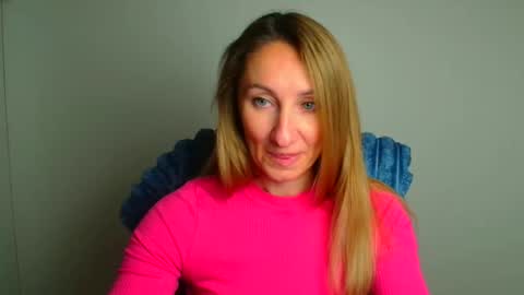 Milena online show from May 2026 05:46:02 AM