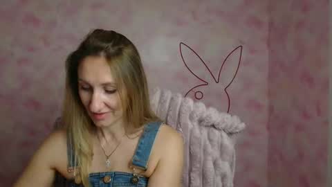 Milena online show from May 2026 06:19:02 AM