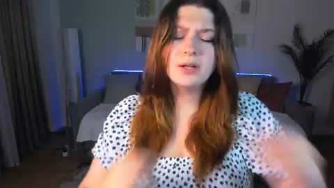 milenafiery online show from July 2026 06:14:02 PM