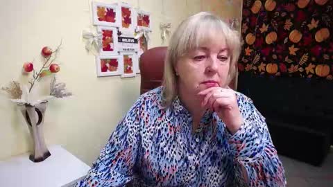 Milena online show from November 2025 06:13:01 AM