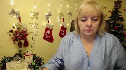 Milena online show from December 2025 06:19:01 AM