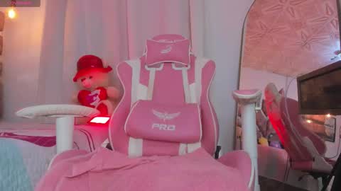 mileonis 13 online show from November 2025 07:40:02 AM