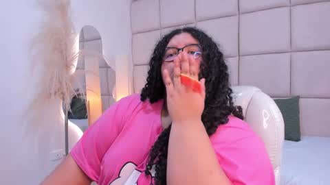 Miley online show from December 2025 08:49:02 PM