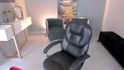 Miley Cruz  IG miley model23 online show from September 2025 06:53:01 PM