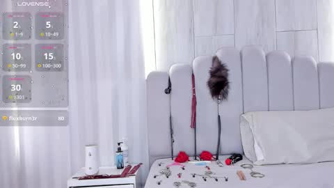 MILEY  online show from November 2025 02:29:01 PM