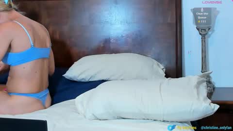 Snapshot of milf_hairy chatting on January 2025 05:31:02 PM Christine online show from January 2025 05:31:02 PM