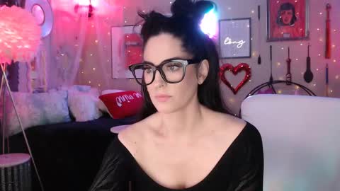 Snapshot of milf_lacey chatting on February 2025 11:15:01 PM Milf Lacey online show from February 2025 11:15:01 PM