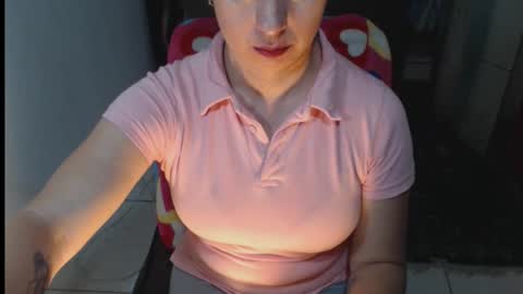 Valeria online show from December 2025 05:18:02 PM