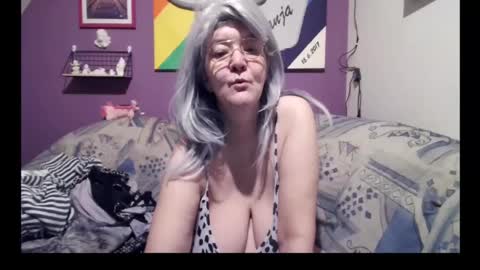 Snapshot of milfchantal chatting on February 2025 08:26:02 AM Milfchantal online show from February 2025 08:26:02 AM