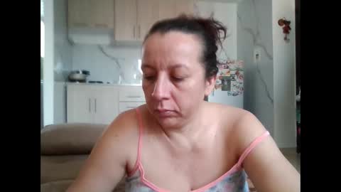 Snapshot of milfevha chatting on December 2025 09:41:02 PM milfevha online show from December 2025 09:41:02 PM