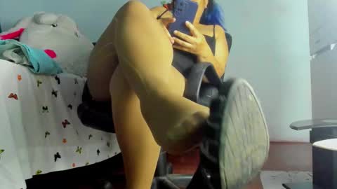 Daniela  online show from November 2025 06:56:02 AM