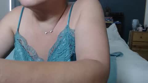 Snapshot of milfyanddaddy chatting on May 2026 05:51:01 PM milfyanddaddy online show from May 2026 05:51:01 PM