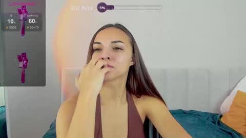 Snapshot of mili_milash chatting on November 2025 03:40:02 AM Milana online show from November 2025 03:40:02 AM