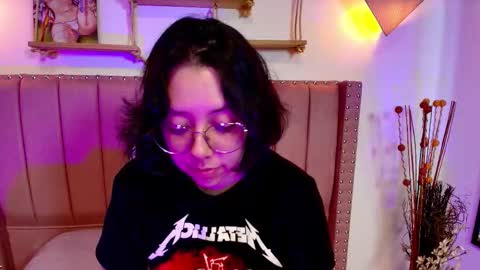 Snapshot of milie_yue206028 chatting on November 2025 02:39:02 PM Millie online show from November 2025 02:39:02 PM