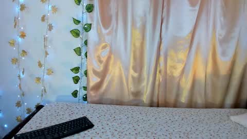 Snapshot of milie_yue206028 chatting on November 2025 03:52:02 PM Millie online show from November 2025 03:52:02 PM