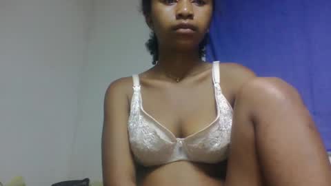 milinasy online show from February 2026 10:52:02 PM