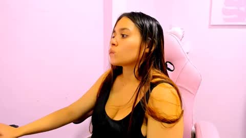 Snapshot of milk_zafira chatting on November 2025 12:16:02 AM milk_zafira online show from November 2025 12:16:02 AM