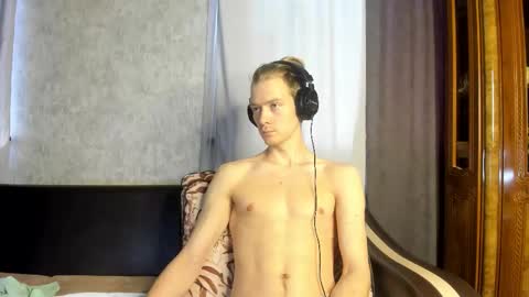 Isaac online show from November 2025 11:10:01 AM