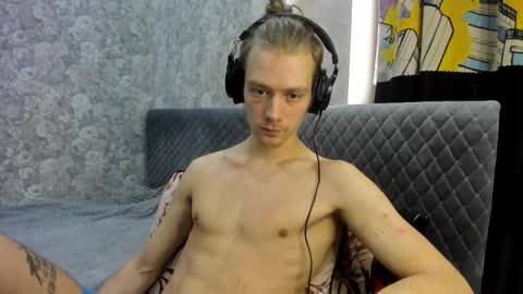 Isaac online show from November 2025 06:55:01 AM