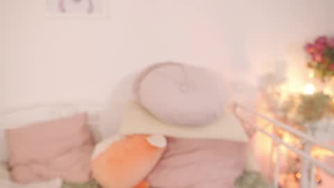 milky_0 online show from April 2026 07:05:02 PM