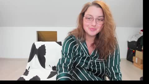 Livia online show from December 2025 10:33:01 AM