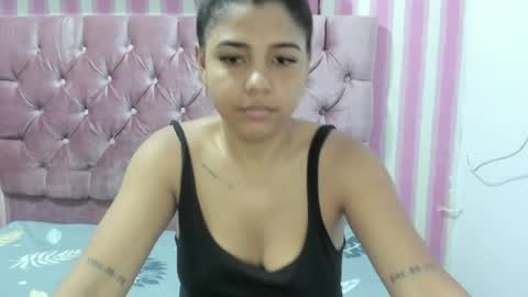 milkylove_19_ online show from April 2026 03:42:02 PM