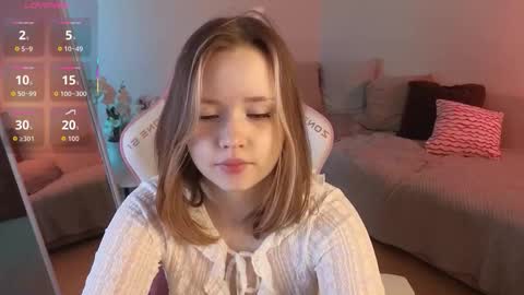 Snapshot of milkyshowproject chatting on February 2026 04:32:01 PM Ula online show from February 2026 04:32:01 PM