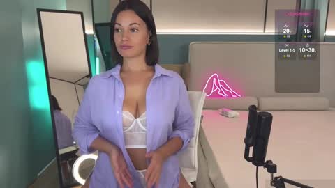 Mila online show from January 2025 10:45:01 PM