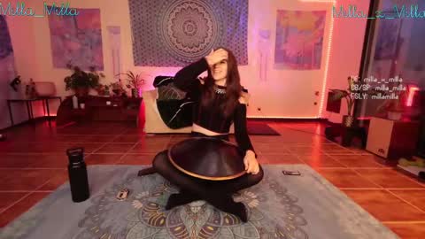 milla_milla online show from February 2025 06:33:02 AM