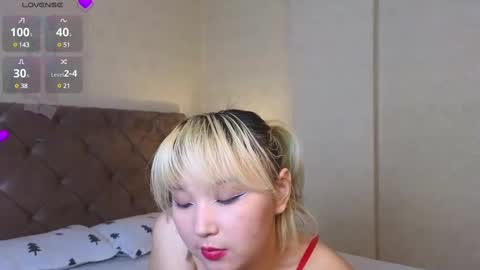 Milla or just Mi online show from February 2025 01:50:02 PM