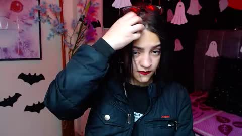 Snapshot of millacounisslosexanal chatting on October 2025 02:31:01 PM Violeta online show from October 2025 02:31:01 PM