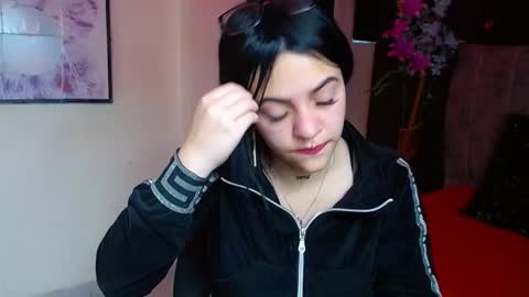 Snapshot of millacounisslosexanal chatting on November 2025 03:22:02 PM Violeta online show from November 2025 03:22:02 PM