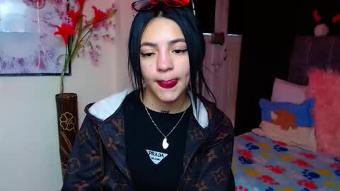 Snapshot of millacounisslosexanal chatting on November 2025 01:33:02 PM Violeta online show from November 2025 01:33:02 PM