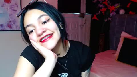 Snapshot of millacounisslosexanal chatting on November 2025 02:29:02 PM Violeta online show from November 2025 02:29:02 PM