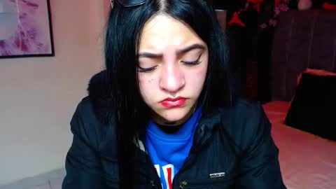 Snapshot of millacounisslosexanal chatting on November 2025 01:47:02 PM Violeta online show from November 2025 01:47:02 PM