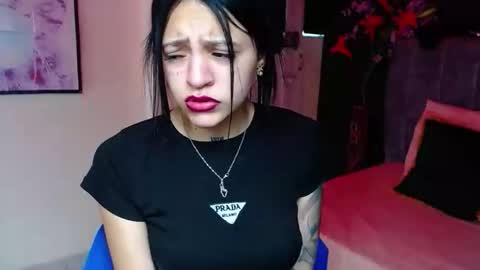 Snapshot of millacounisslosexanal chatting on December 2025 03:32:01 PM Violeta online show from December 2025 03:32:01 PM