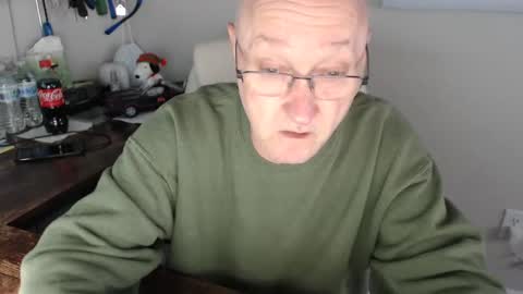 Snapshot of millenium0129 chatting on December 2024 02:49:01 PM millenium0129 online show from December 2024 02:49:01 PM