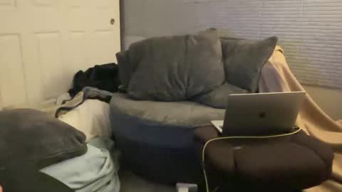 SlimnHungOH online show from December 2024 11:24:01 PM